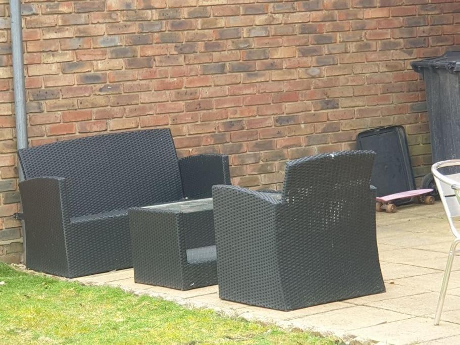 London Luxury 6 Bedroom Family House Sleeps 12 People Parking For 4 Cars Close To Tube. Chigwell Luaran gambar